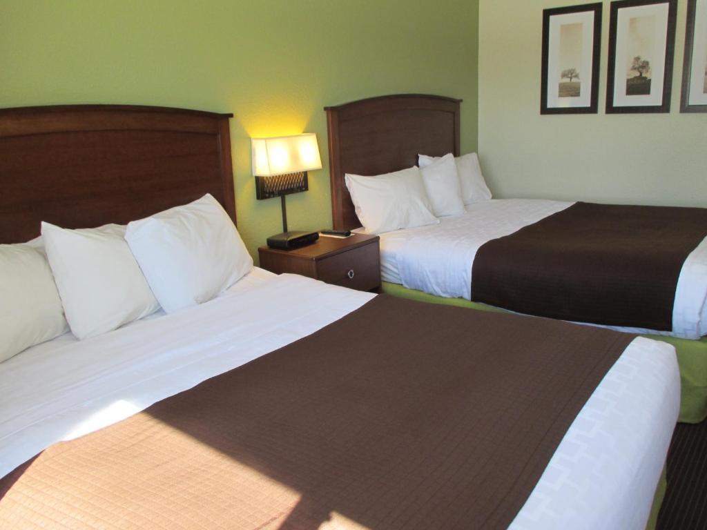 Cobblestone & - Wisconsin Rapids
