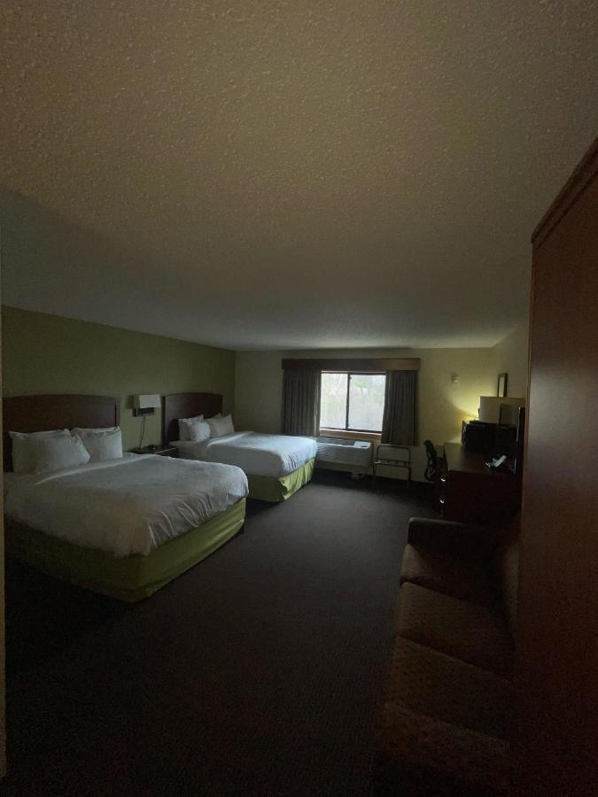 Cobblestone & - Hotel 2*