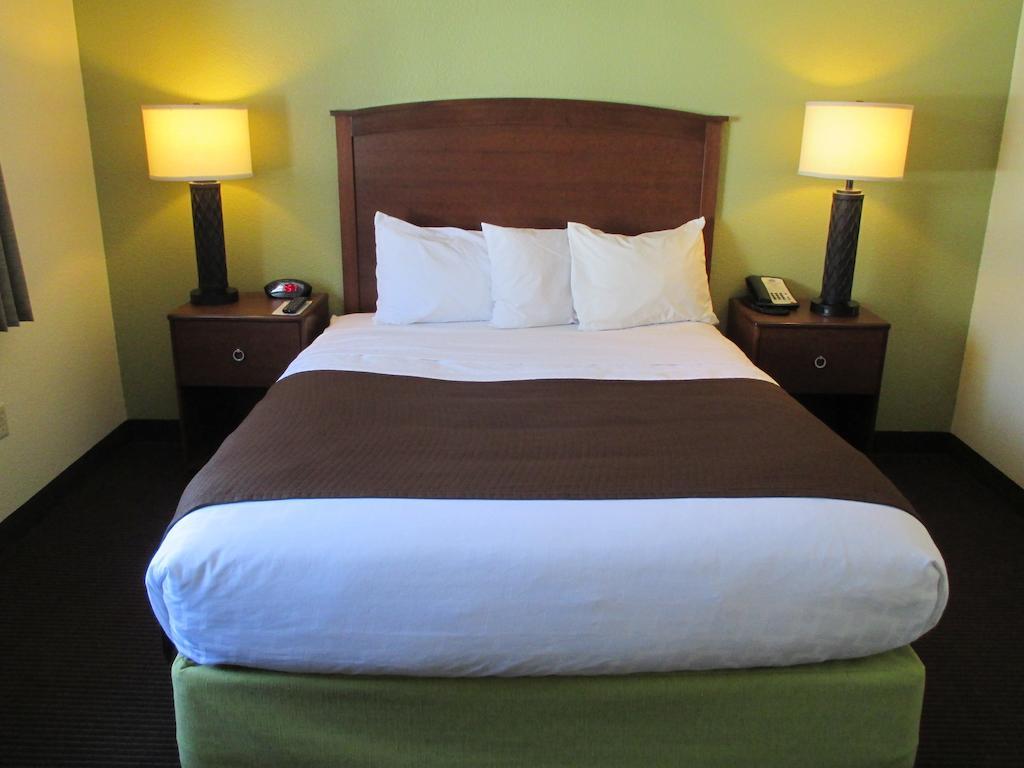 Hotel Cobblestone & - 2*