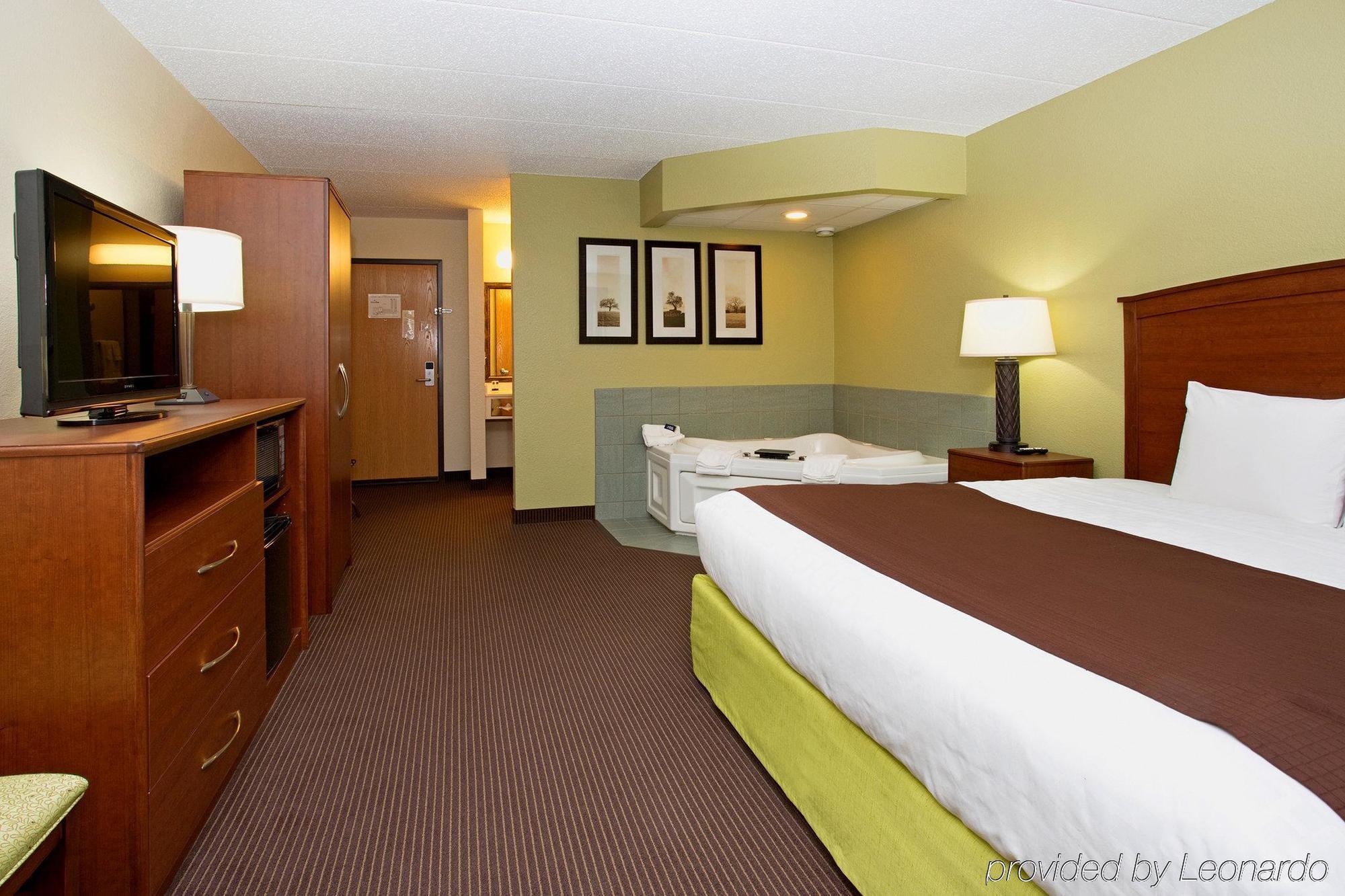 Cobblestone & - 2* Wisconsin Rapids