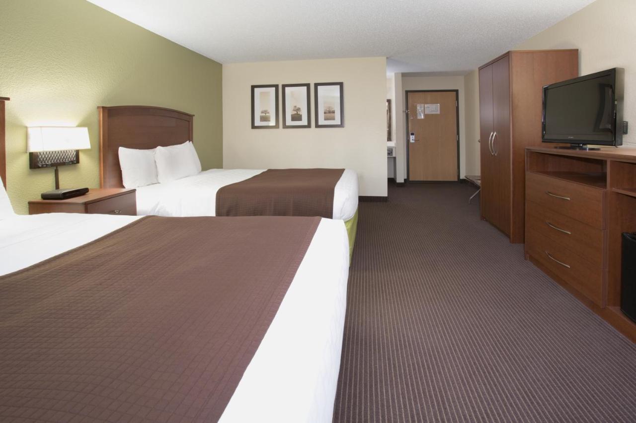 Hotel Cobblestone & - Wisconsin Rapids