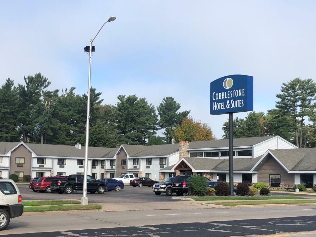 Hotel Cobblestone & - Wisconsin Rapids